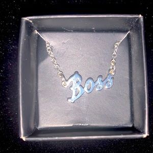 BOSS NECKLACE BY AVON buy 4 of any of my jewelry get 1 free bundles available